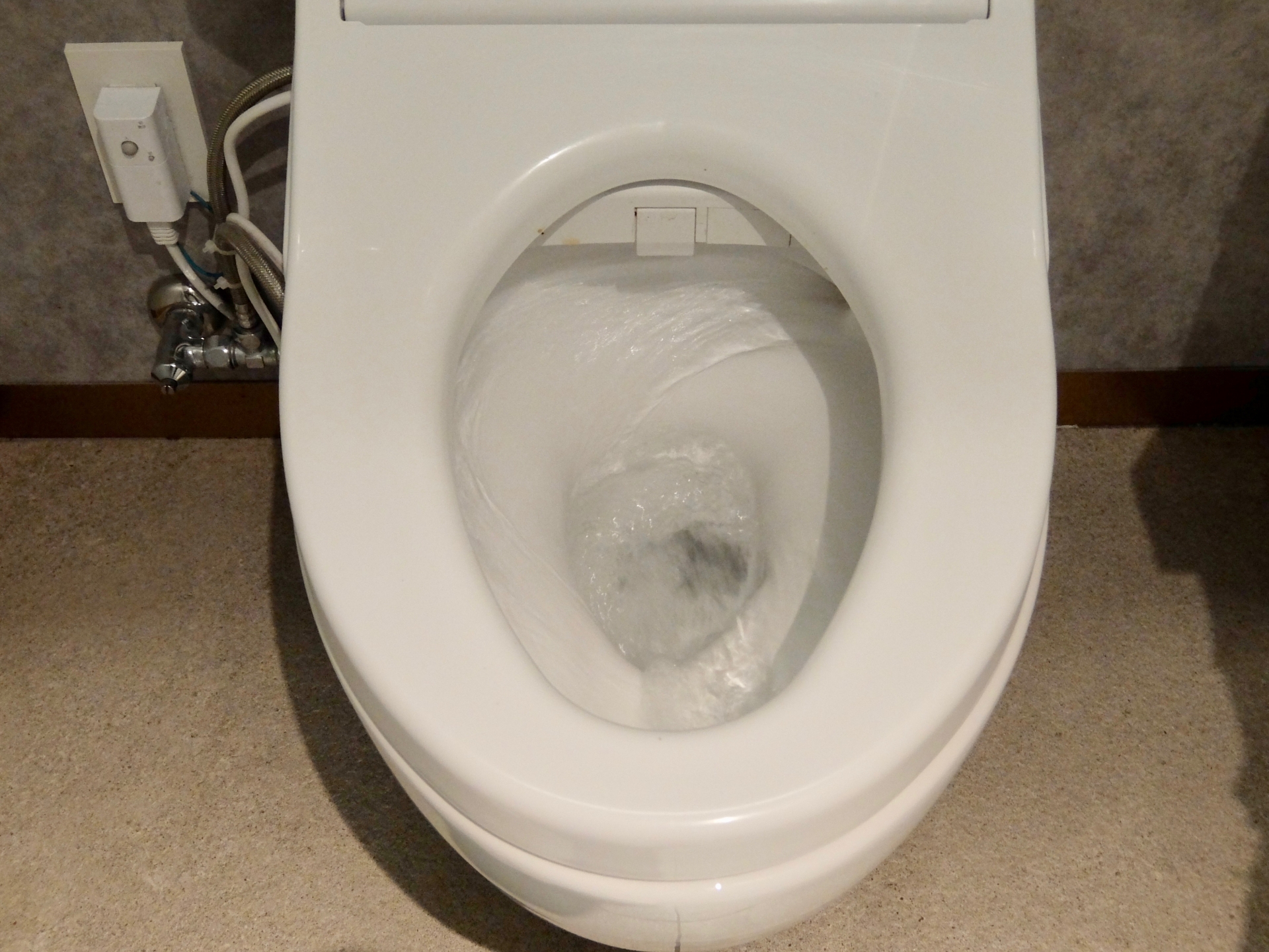 トイレが逆流する前兆や症状