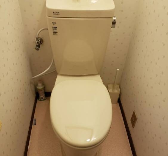 トイレ便器交換 / 大阪府吹田市 施工写真1
