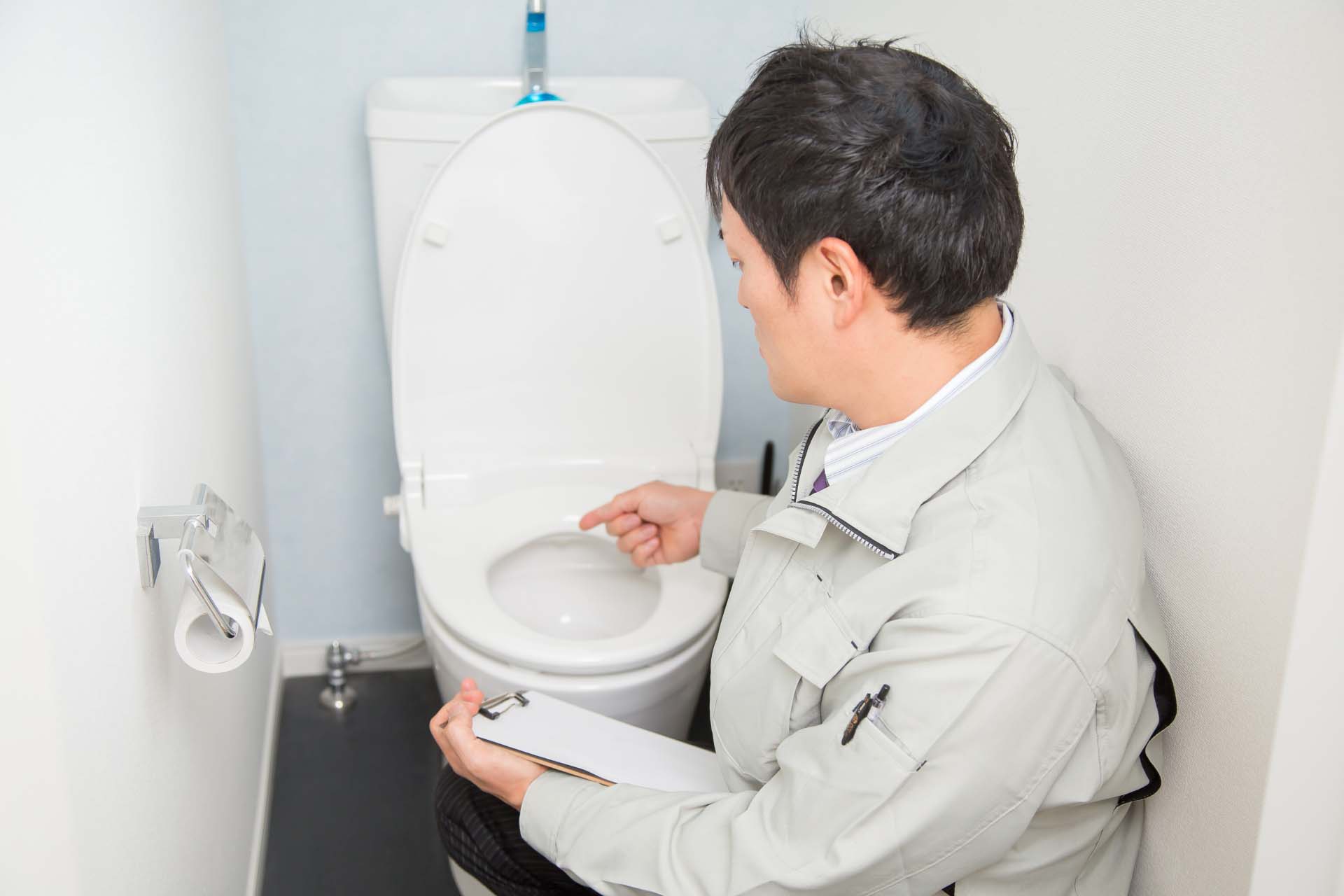 水が止まらないトイレを応急処置する方法