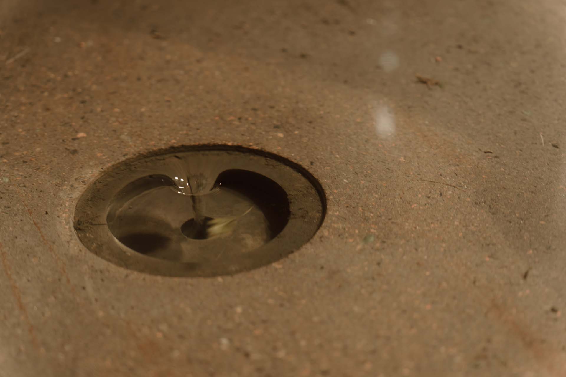 自分で行う排水管の高圧洗浄のメリット