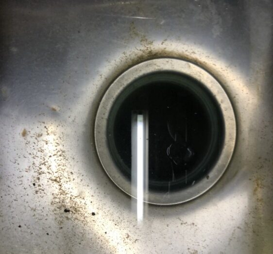 排水が流れない！？台所つまりの解決事例 / 愛知県名古屋市 施工写真2