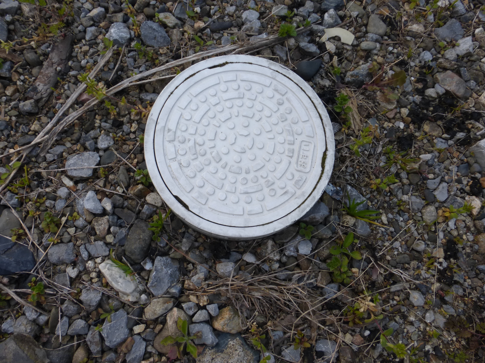 汚水枡の掃除方法|パイプユニッシュは使える?掃除したことない人必見! 57 汚水枡の掃除頻度とタイミング