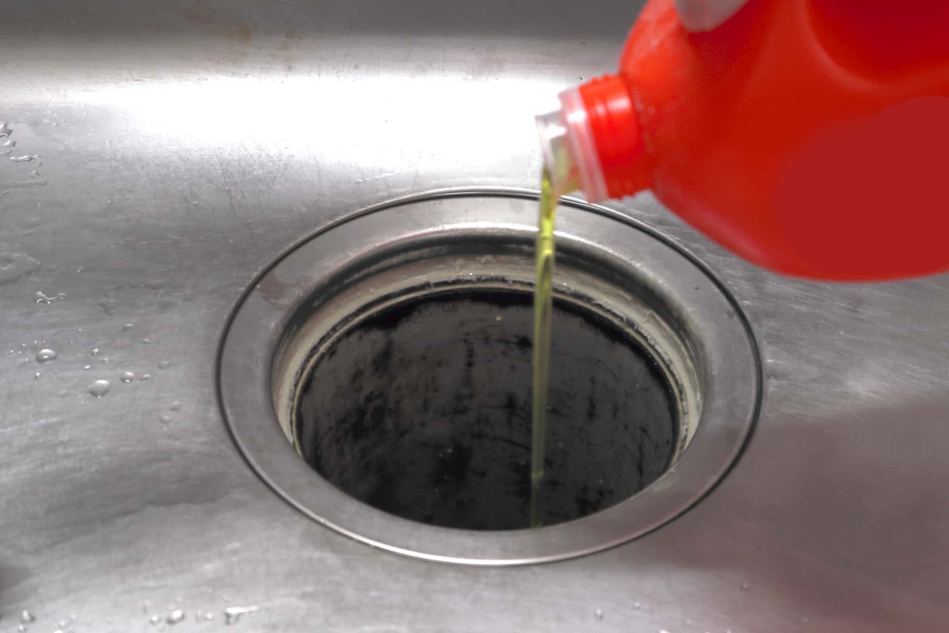 排水管つまりを自分で解消する時の注意点