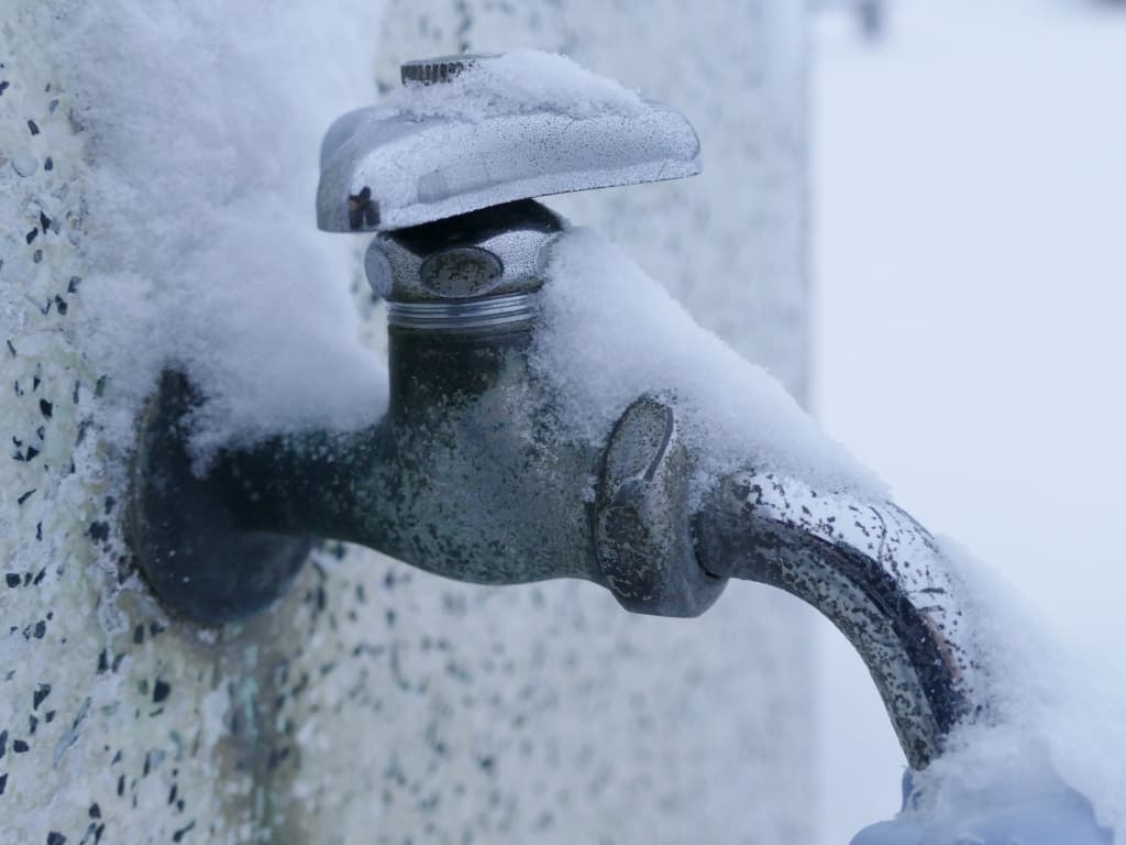 水道管を凍結させない効果的な水の流し方