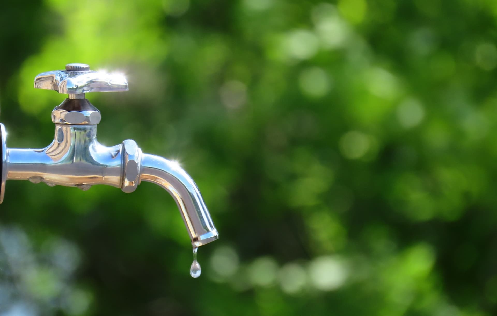 水道管の水は何度から流し続けるべきか