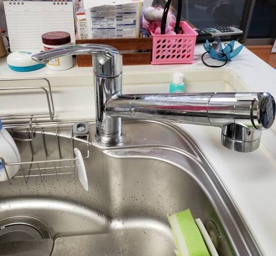 台所の蛇口水漏れを即日解決！シングルレバー混合栓交換で快適なキッチンを取り戻す /愛知県名古屋市 施工写真2