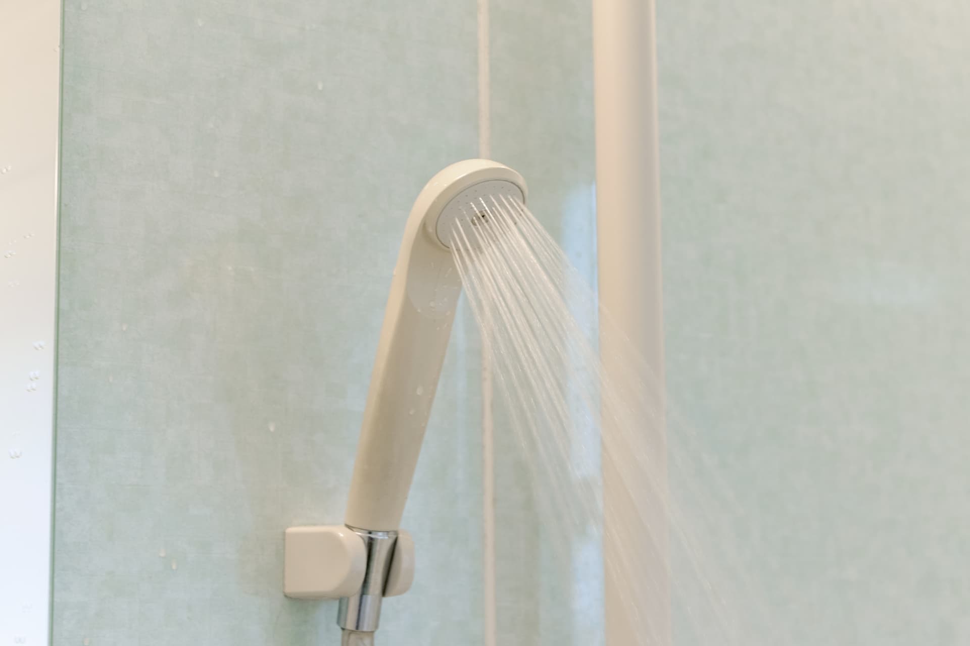 シャワーホースはカインズで交換可能?自力交換時のおすすめ製品も 3 自力交換できるシャワーホースは取り扱いあり