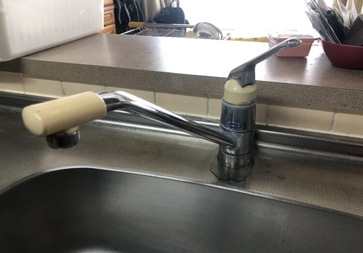 キッチンの蛇口、放置していませんか？蛇口交換作業のスピード修理記録 / 愛知県名古屋市 施工写真2