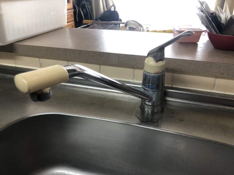 キッチンの蛇口、放置していませんか?蛇口交換作業のスピード修理記録 / 愛知県名古屋市 1 S 15384597