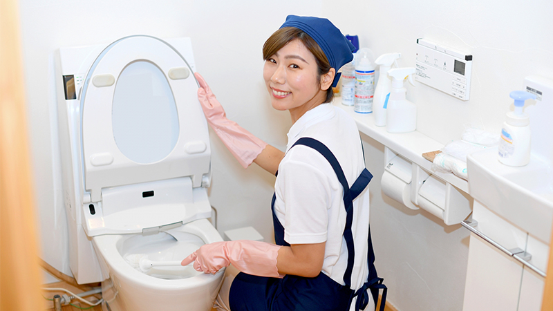 トイレが急に下水臭い…原因・対処法・業者依頼の判断基準まで徹底解説 3 自分でできる!トイレが下水臭いときの対処法