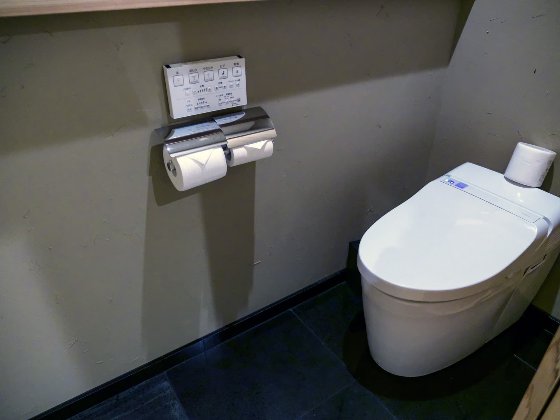 タンクレストイレはやめたほうがいい?後悔しないために知るべき理由 5 タンクレストイレの特徴