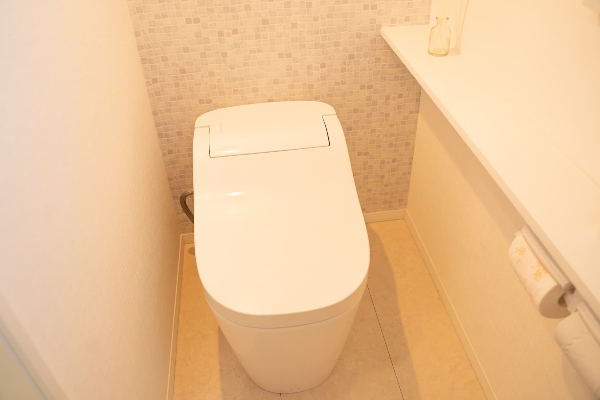 タンクレストイレの寿命は10年〜15年が目安!交換サインも紹介 11 寿命を過ぎたタンクレストイレを使い続けるリスク