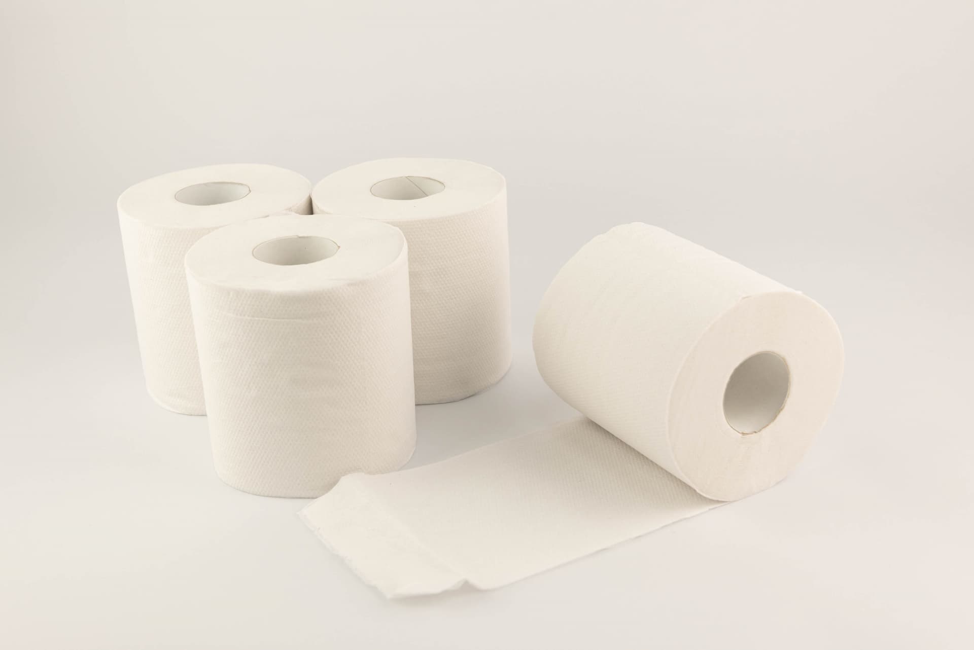 タンクレストイレから水漏れ!原因・直し方や修理費用の目安を紹介 9 タンクレストイレの水漏れ予防法