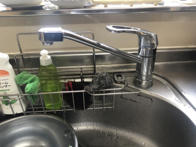 台所の蛇口水漏れを60分で解決!水栓交換の施工事例とプロが教える応急処置 / 愛知県名古屋市 1 b