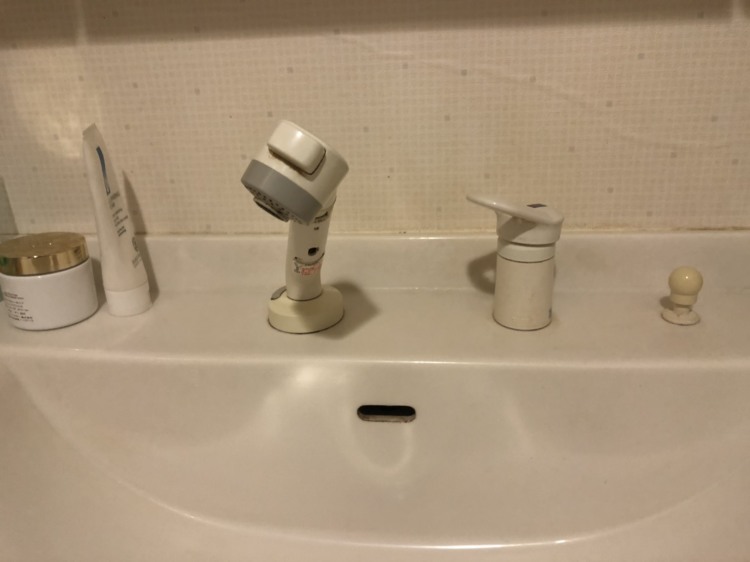 洗面台下の水漏れ原因は蛇口の寿命?混合栓交換で即日スピード解決! / 岐阜県岐阜市 1 b 1