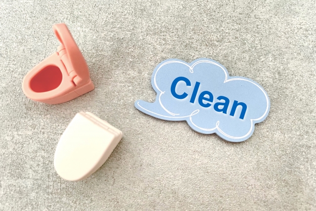 トイレ掃除に重曹は効果ある?場所別の使い方・クエン酸との違い・NGな汚れまで解説 7 トイレ掃除2