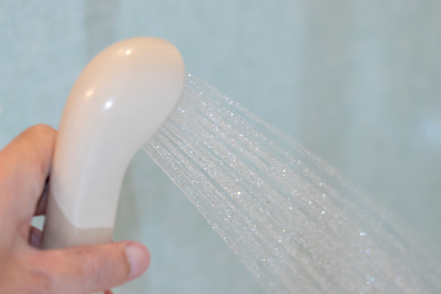 シャワーからお湯が出ない!原因の調べ方・今すぐできる対処法を紹介 9 シャワー3